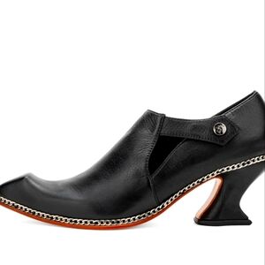Black Leather Women's Shoes with Chain Detail